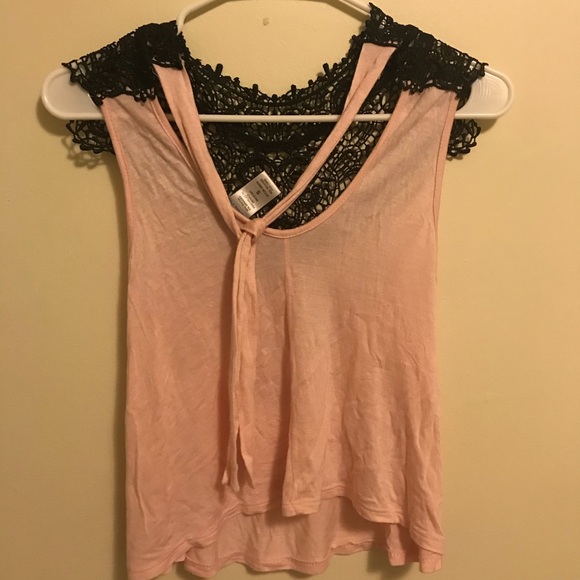 Pink top - Picture 2 of 3